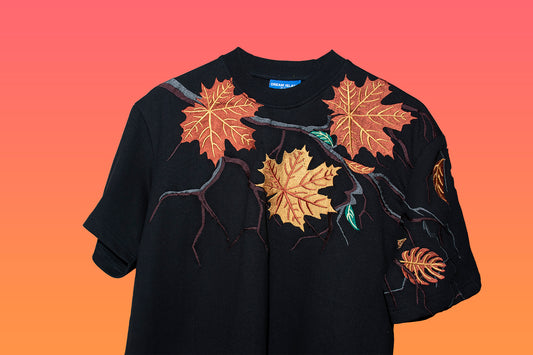 Black Maple leaf T-shirt