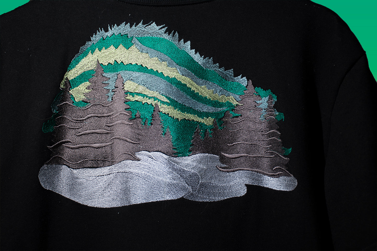 Northern lights T-shirt in jet black